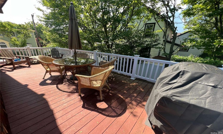 71 Garden City Avenue, Point Lookout, NY, 4 Bedrooms Bedrooms, 9 Rooms Rooms,2 BathroomsBathrooms,Residential Lease,For Rent,Garden City,3455226