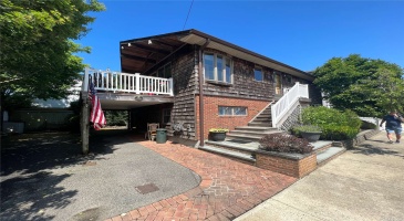 71 Garden City Avenue, Point Lookout, NY, 4 Bedrooms Bedrooms, 9 Rooms Rooms,2 BathroomsBathrooms,Residential Lease,For Rent,Garden City,3455226