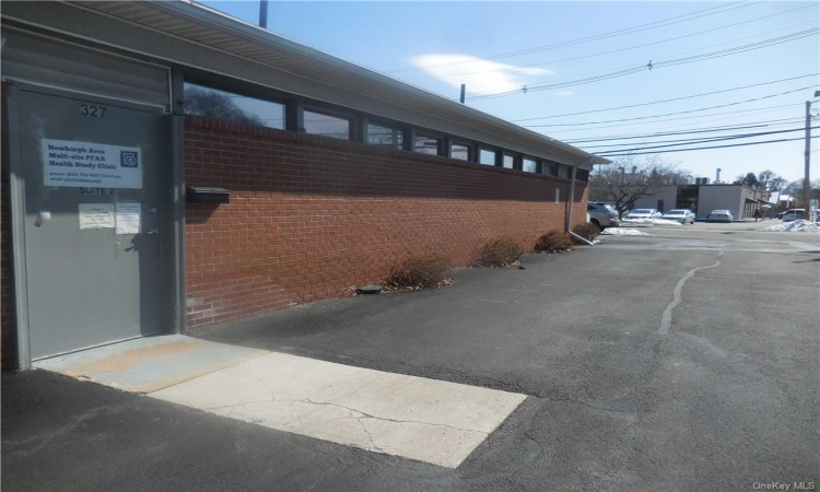 327 Fullerton Avenue, Newburgh City, NY, ,Commercial Lease,For Rent,Fullerton,H6238334