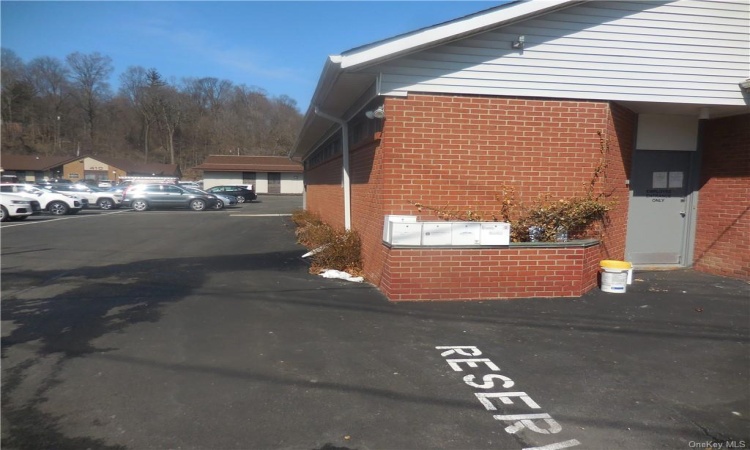 327 Fullerton Avenue, Newburgh City, NY, ,Commercial Lease,For Rent,Fullerton,H6238334