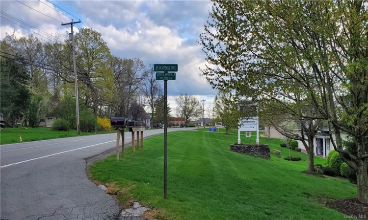 Road entrance from Rt 300