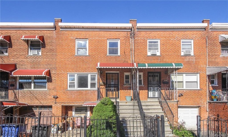 2953 Pearsall Avenue, Bronx, NY, 3 Bedrooms Bedrooms, 8 Rooms Rooms,2 BathroomsBathrooms,Residential,For Sale,Pearsall,H6208525