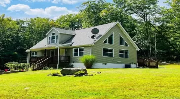 131 Pine Lake Drive, Mamakating, NY, 4 Bedrooms Bedrooms, 8 Rooms Rooms,2 BathroomsBathrooms,Residential,For Sale,Pine Lake,H6243475