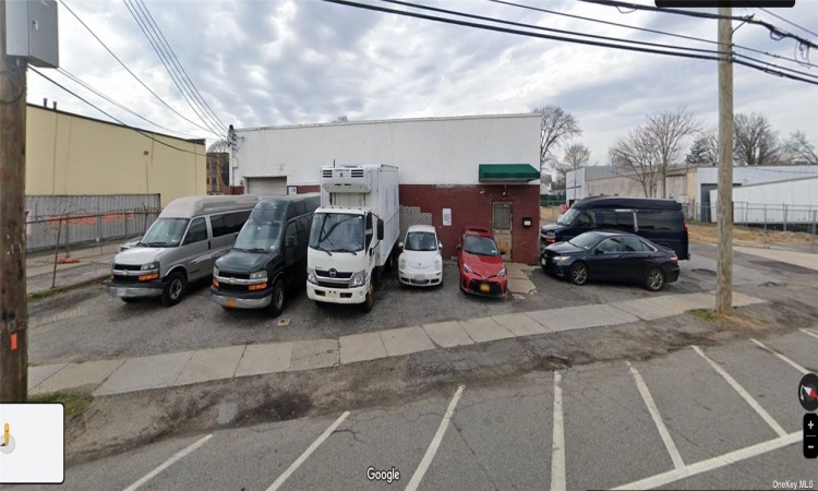 180 Babylon, Roosevelt, NY, ,Business Opportunity,For Sale,Babylon,3501748