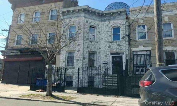 378 Montauk Avenue, East New York, NY, 9 Bedrooms Bedrooms, ,3 BathroomsBathrooms,Residential Income,For Sale,Montauk,H6239045