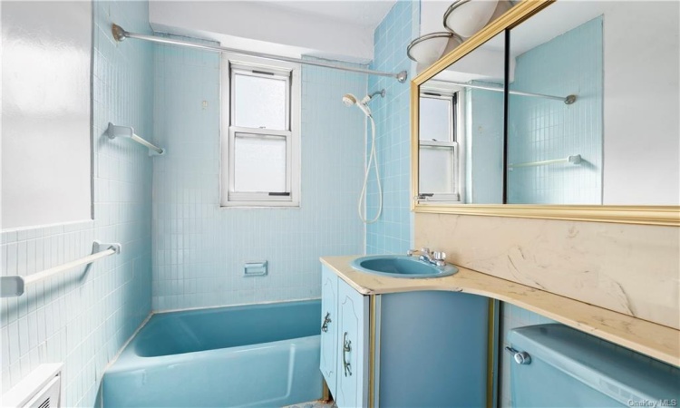 2400 Johnson Avenue, Bronx, NY, 2 Bedrooms Bedrooms, 4 Rooms Rooms,2 BathroomsBathrooms,Residential,For Sale,Johnson,H6270315