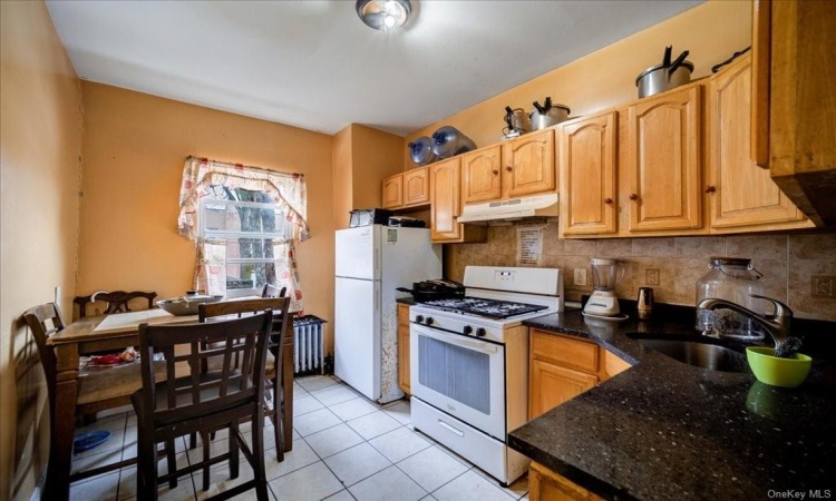 1743 Montgomery Avenue, Bronx, NY, 11 Bedrooms Bedrooms, ,4 BathroomsBathrooms,Residential Income,For Sale,Montgomery,H6273040