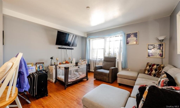 937 Croes Avenue, Bronx, NY, 13 Bedrooms Bedrooms, ,7 BathroomsBathrooms,Residential Income,For Sale,Croes,H6274115