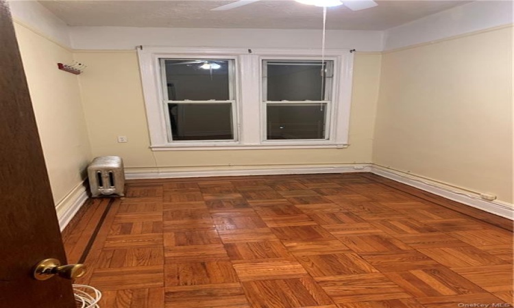 635 Commonwealth Avenue, Bronx, NY, 9 Bedrooms Bedrooms, ,4 BathroomsBathrooms,Residential Income,For Sale,Commonwealth,H6216637