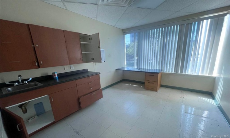 2008 Eastchester Road, Bronx, NY, ,Commercial Lease,For Rent,Eastchester,H6244380