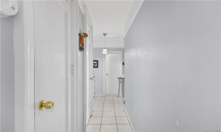 2922 Barnes Avenue, Bronx, NY, 2 Bedrooms Bedrooms, 4 Rooms Rooms,1 BathroomBathrooms,Residential,For Sale,Barnes,H6283328