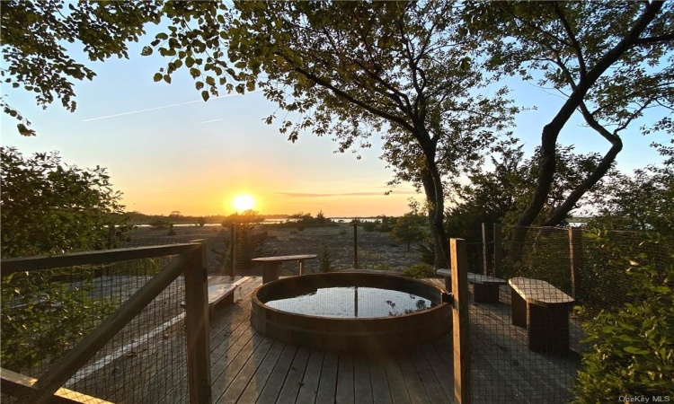 Outdoor Hot tub