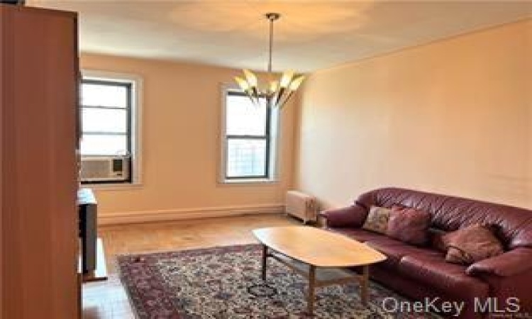 2925 Matthews Avenue, New York, NY, 2 Bedrooms Bedrooms, 6 Rooms Rooms,1 BathroomBathrooms,Residential,For Sale,Matthews,H6287168