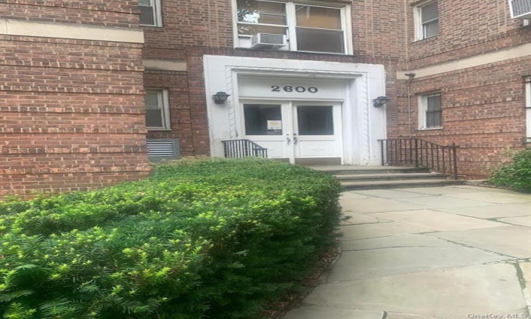 2600 Henry Hudson Parkway, Bronx, NY, 1 Bedroom Bedrooms, 3 Rooms Rooms,1 BathroomBathrooms,Residential,For Sale,Henry Hudson,H6258120