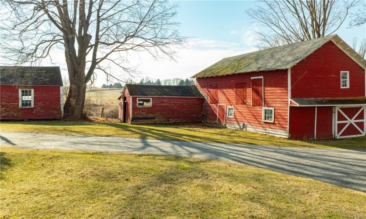 Storage Barns