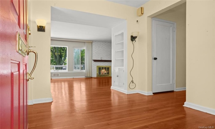 Generous entry foyer.