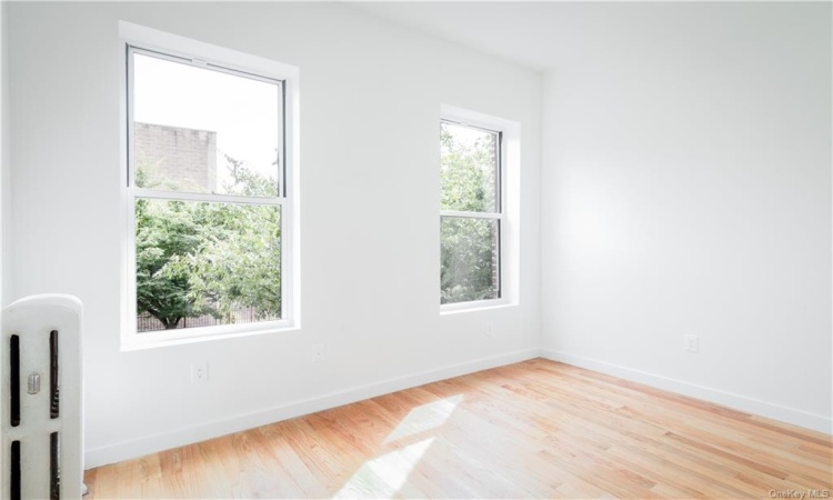 1501 Teller Avenue, Bronx, NY, 8 Bedrooms Bedrooms, ,4 BathroomsBathrooms,Residential Income,For Sale,Teller,H6288513