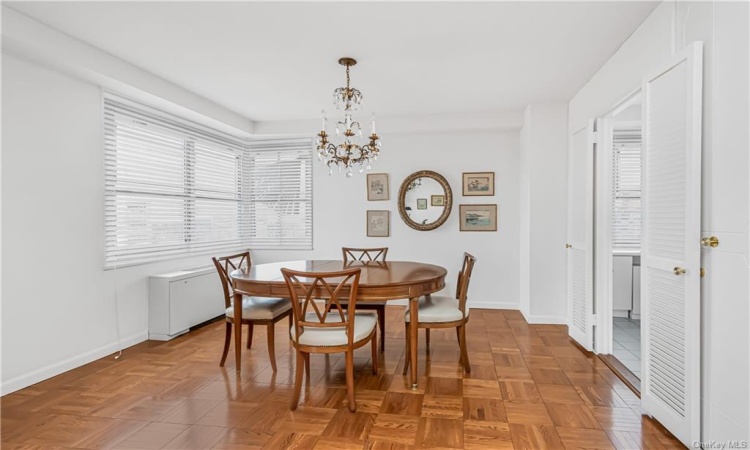 3333 Henry Hudson Parkway, New York, NY, 2 Bedrooms Bedrooms, 5 Rooms Rooms,2 BathroomsBathrooms,Residential,For Sale,Henry Hudson,H6290704