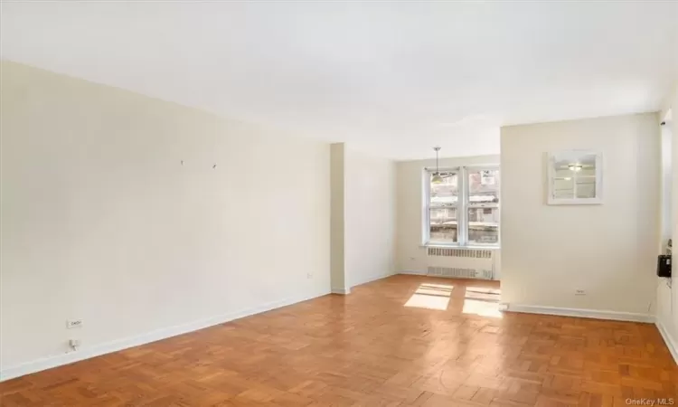 205 238th Street, New York, NY, 1 Bedroom Bedrooms, 3 Rooms Rooms,1 BathroomBathrooms,Residential,For Sale,238th,H6289906