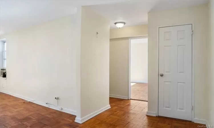 205 238th Street, New York, NY, 1 Bedroom Bedrooms, 3 Rooms Rooms,1 BathroomBathrooms,Residential,For Sale,238th,H6289906