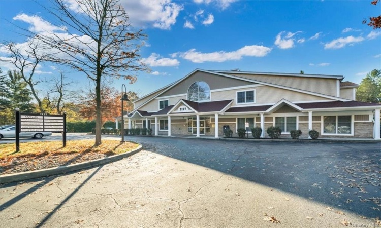 2127 Crompond Rd Cortlandt Manor