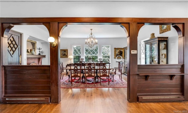 Formal Dining Room arched entry