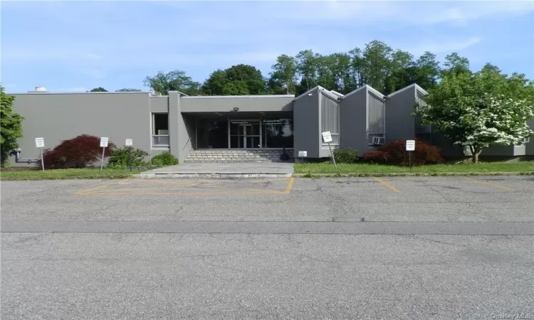 2022 Route 22 Suite 106, Patterson, NY, ,Commercial Lease,For Rent,Route 22 Suite 106,H6294509