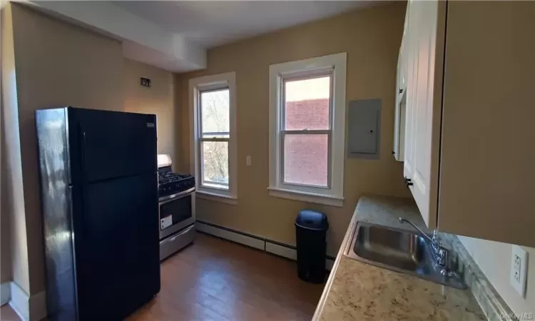 197 Winnikee Avenue, Poughkeepsie City, NY, 3 Bedrooms Bedrooms, 6 Rooms Rooms,1 BathroomBathrooms,Residential Lease,For Rent,Winnikee,H6294280