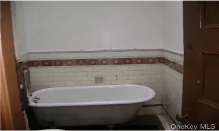 468 145th Street, New York, NY, 10 Bedrooms Bedrooms, ,4 BathroomsBathrooms,Residential Income,For Sale,145th,H6292944