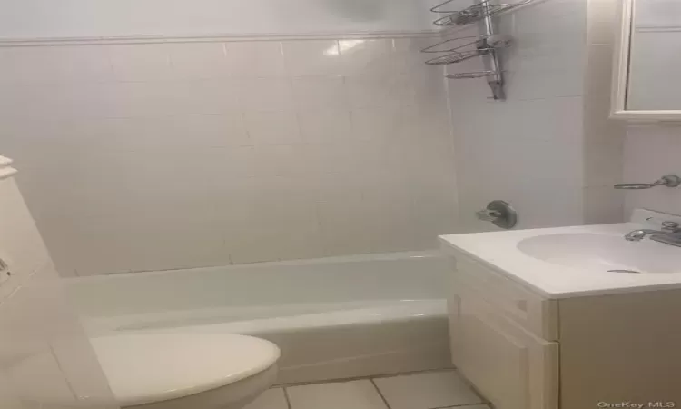 2600 Henry Hudson Parkway, New York, NY, 1 Bedroom Bedrooms, 3 Rooms Rooms,1 BathroomBathrooms,Residential Lease,For Rent,Henry Hudson,H6299313