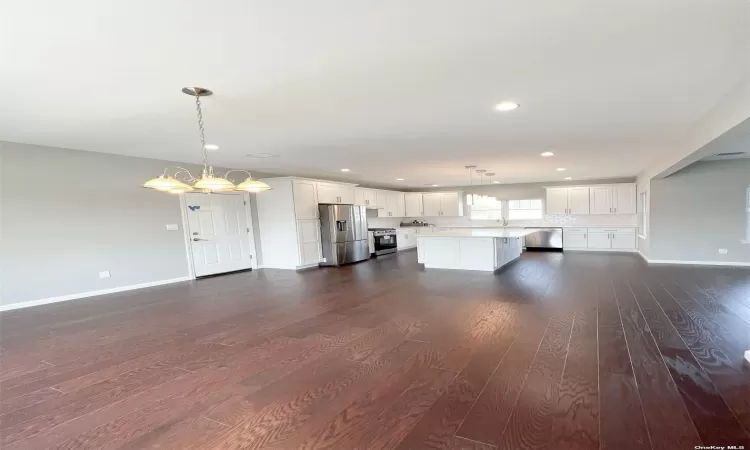 1 Louis Place, Oceanside, NY, 4 Bedrooms Bedrooms, 13 Rooms Rooms,2 BathroomsBathrooms,Residential,For Sale,Louis,3549941