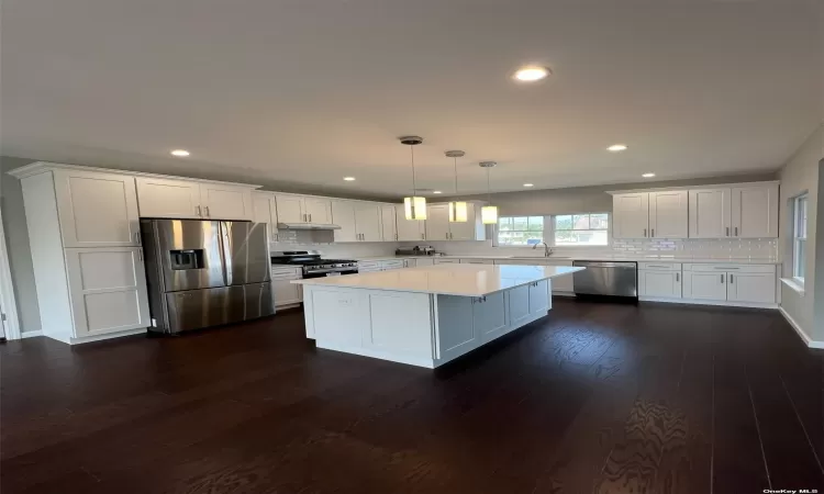 1 Louis Place, Oceanside, NY, 4 Bedrooms Bedrooms, 13 Rooms Rooms,2 BathroomsBathrooms,Residential,For Sale,Louis,3549941