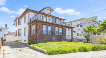 514 Riverside Boulevard, Long Beach, NY, 7 Bedrooms Bedrooms, 15 Rooms Rooms,4 BathroomsBathrooms,Residential Income,For Sale,Riverside,3550379