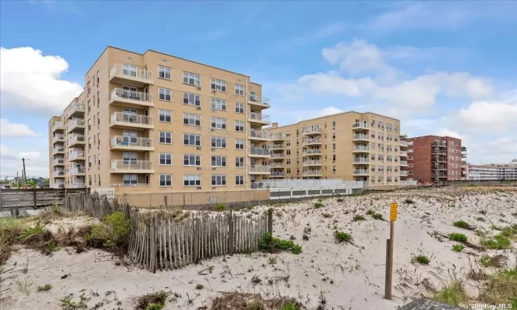 700 Shore Road, Long Beach, NY, 3 Rooms Rooms,1 BathroomBathrooms,Residential,For Sale,Shore,3550655