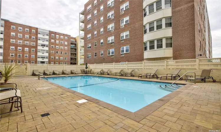 740 Broadway, Long Beach, NY, 1 Bedroom Bedrooms, 3 Rooms Rooms,1 BathroomBathrooms,Residential,For Sale,Broadway,3560007