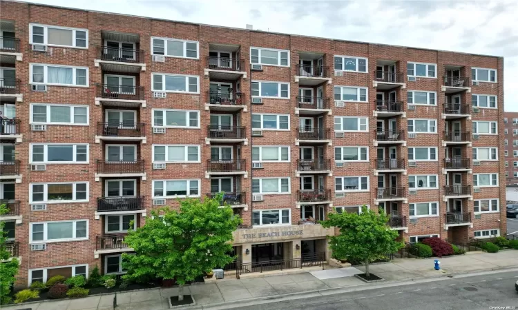 740 Broadway, Long Beach, NY, 1 Bedroom Bedrooms, 3 Rooms Rooms,1 BathroomBathrooms,Residential,For Sale,Broadway,3560007