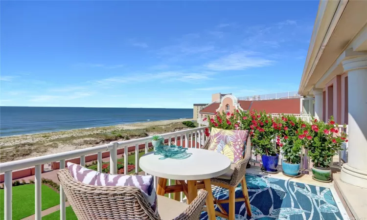 2 Richmond Road, Lido Beach, NY, 2 Bedrooms Bedrooms, 5 Rooms Rooms,2 BathroomsBathrooms,Residential,For Sale,Richmond,3562808