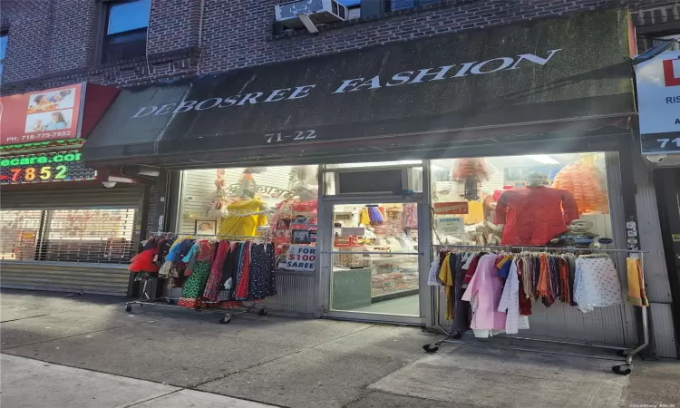 71-22 35th Avenue, Jackson Heights, NY, ,Business Opportunity,For Sale,35th,3565209