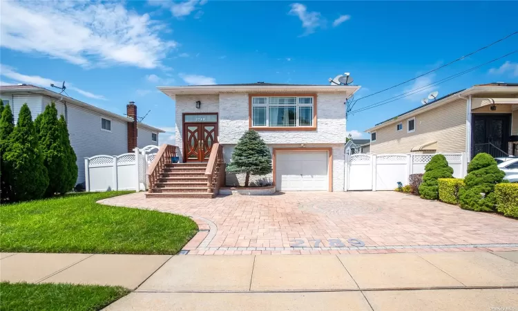 2789 Genessee Street, Bellmore, NY, 4 Bedrooms Bedrooms, 12 Rooms Rooms,3 BathroomsBathrooms,Residential,For Sale,Genessee,3569906