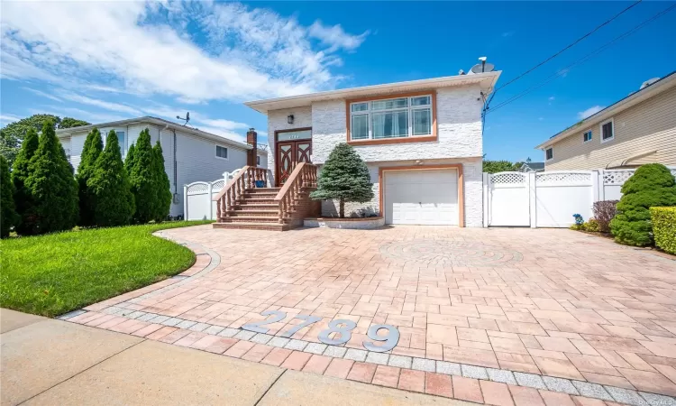 2789 Genessee Street, Bellmore, NY, 4 Bedrooms Bedrooms, 12 Rooms Rooms,3 BathroomsBathrooms,Residential,For Sale,Genessee,3569906