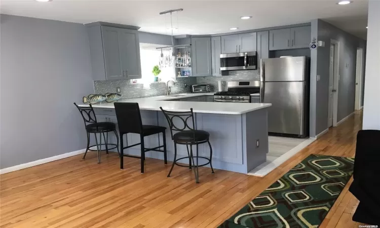 19 Connecticut Avenue, Long Beach, NY, 2 Bedrooms Bedrooms, 4 Rooms Rooms,1 BathroomBathrooms,Residential Lease,For Rent,Connecticut,3569942