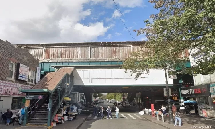 84-01 Roosevelt Avenue, Jackson Heights, NY, ,Commercial Sale,For Sale,Roosevelt,3571892