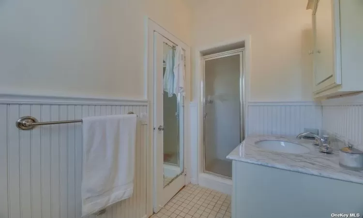 215 Roosevelt Boulevard, Long Beach, NY, 7 Bedrooms Bedrooms, 12 Rooms Rooms,4 BathroomsBathrooms,Residential Income,For Sale,Roosevelt,3574202