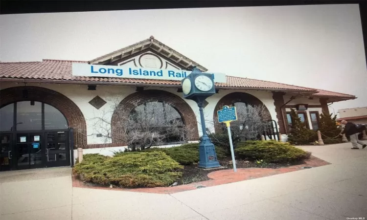 215 Roosevelt Boulevard, Long Beach, NY, 7 Bedrooms Bedrooms, 12 Rooms Rooms,4 BathroomsBathrooms,Residential Income,For Sale,Roosevelt,3574202