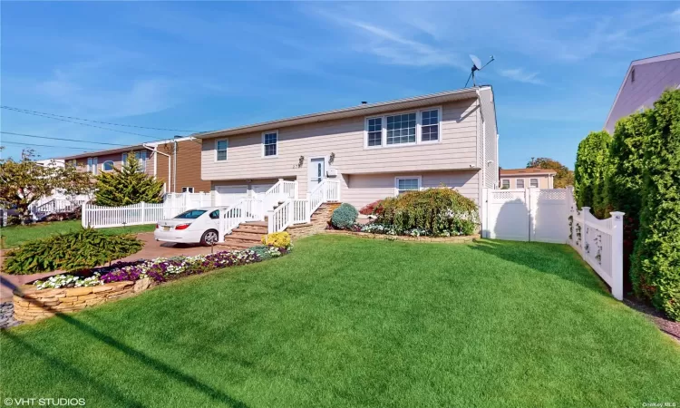 2727 Lee Place, Bellmore, NY, 4 Bedrooms Bedrooms, 8 Rooms Rooms,2 BathroomsBathrooms,Residential,For Sale,Lee,3577639