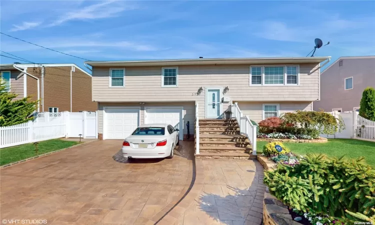 2727 Lee Place, Bellmore, NY, 4 Bedrooms Bedrooms, 8 Rooms Rooms,2 BathroomsBathrooms,Residential,For Sale,Lee,3577639