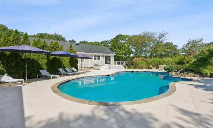 59 Jones Road, East Quogue, NY, 5 Bedrooms Bedrooms, 8 Rooms Rooms,4 BathroomsBathrooms,Residential,For Sale,Jones,3579566