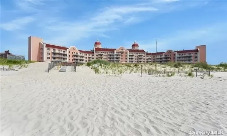 2 Richmond Road, Lido Beach, NY, 2 Bedrooms Bedrooms, 4 Rooms Rooms,2 BathroomsBathrooms,Residential,For Sale,Richmond,3579908