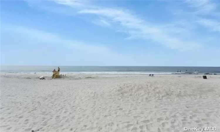 2 Richmond Road, Lido Beach, NY, 2 Bedrooms Bedrooms, 4 Rooms Rooms,2 BathroomsBathrooms,Residential,For Sale,Richmond,3579908