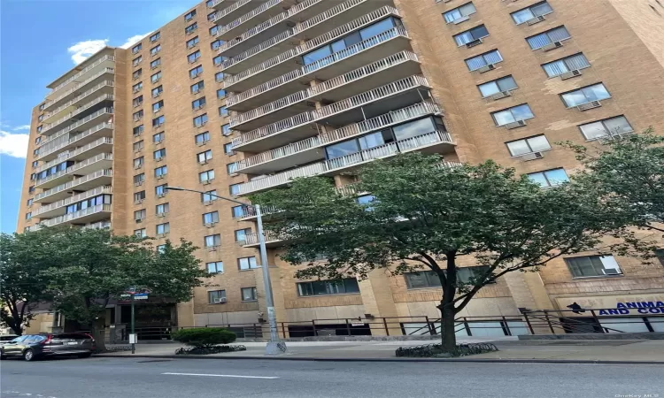 92-29 Queens Boulevard, Rego Park, NY, ,Commercial Sale,For Sale,Queens,3582574